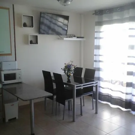 Geranios Apartment *
